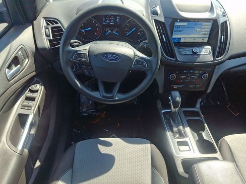 Used 2019 Ford Escape SE image 12