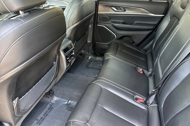 Used 2024 Jeep Grand Cherokee Limited 4xe AWD/4WD image 14