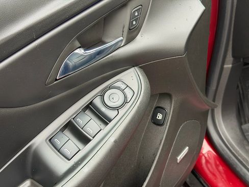 Used 2017 Chevrolet Volt Premier w/ Driver Confidence II Package image 16