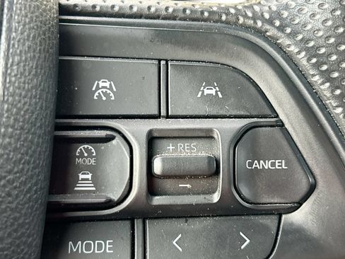 Used 2024 Toyota Tacoma SR5 AWD/4WD image 18