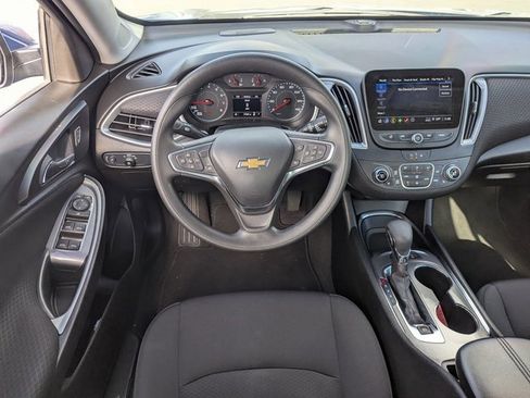 Used 2024 Chevrolet Malibu LT image 28