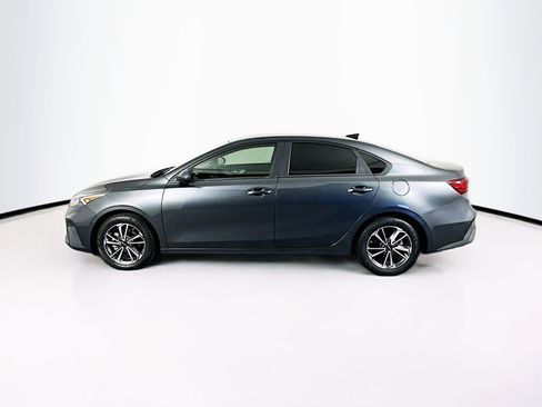 Used 2022 Kia Forte LXS FWD image 4