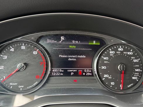 Used 2023 Audi Q5 2.0T Premium w/ Convenience Package image 24