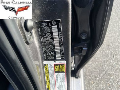 Used 2019 Toyota Camry SE FWD image 38