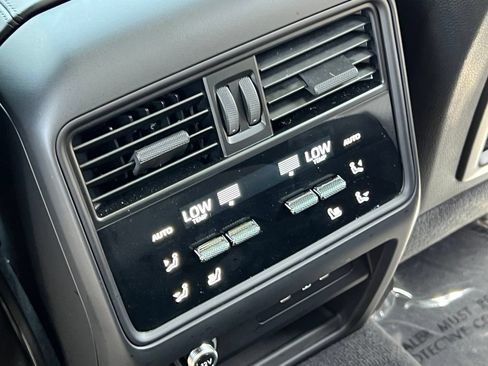 Certified 2024 Porsche Cayenne S AWD/4WD image 20