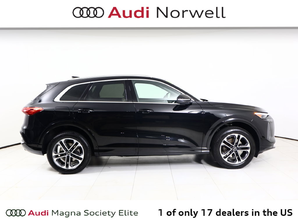 Used 2025 Audi Q5 Premium Plus w/ Premium Plus AWD/4WD image 19