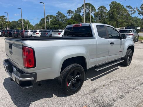 Used 2017 Chevrolet Colorado LT w/ Redline Special Edition RWD image 6