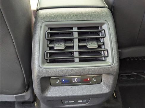 Used 2025 Volkswagen Tiguan SEL R-Line AWD/4WD image 18