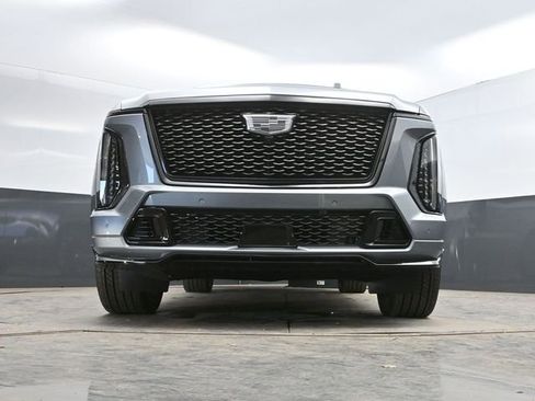 Used 2025 Cadillac Escalade V image 57