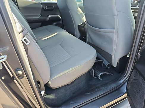 Used 2022 Toyota Tacoma SR5 w/ Technology Package image 14