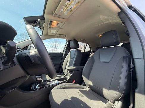 Used 2023 Buick Encore GX Select image 19