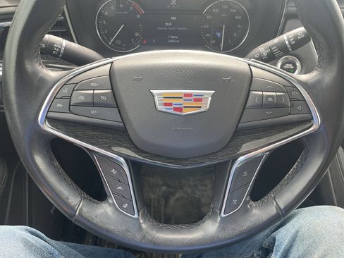 Used 2020 Cadillac XT5 Premium Luxury w/ LPO, Floor Liner Package image 22