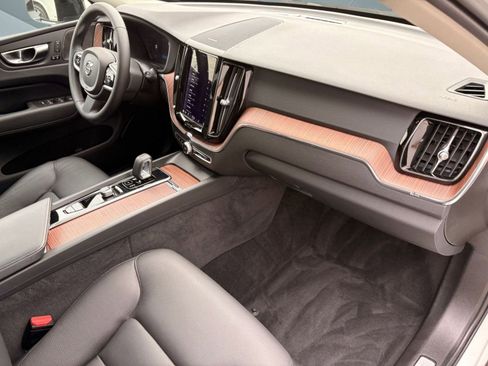 Certified 2023 Volvo XC60 B5 Plus w/ Climate Package image 28