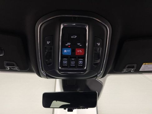 Used 2024 Jeep Grand Cherokee L Limited w/ Luxury Tech Group II image 71