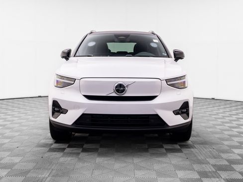 Used 2023 Volvo XC40 Recharge Ultimate AWD/4WD image 8