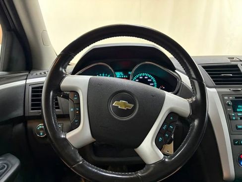 Used 2012 Chevrolet Traverse LT FWD image 38