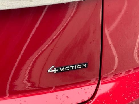 Used 2024 Volkswagen Atlas Cross Sport SEL Premium R-Line image 9