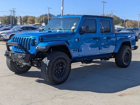 Used 2022 Jeep Gladiator Sport image 10