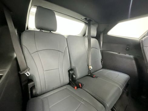 Used 2024 Buick Enclave Premium image 7