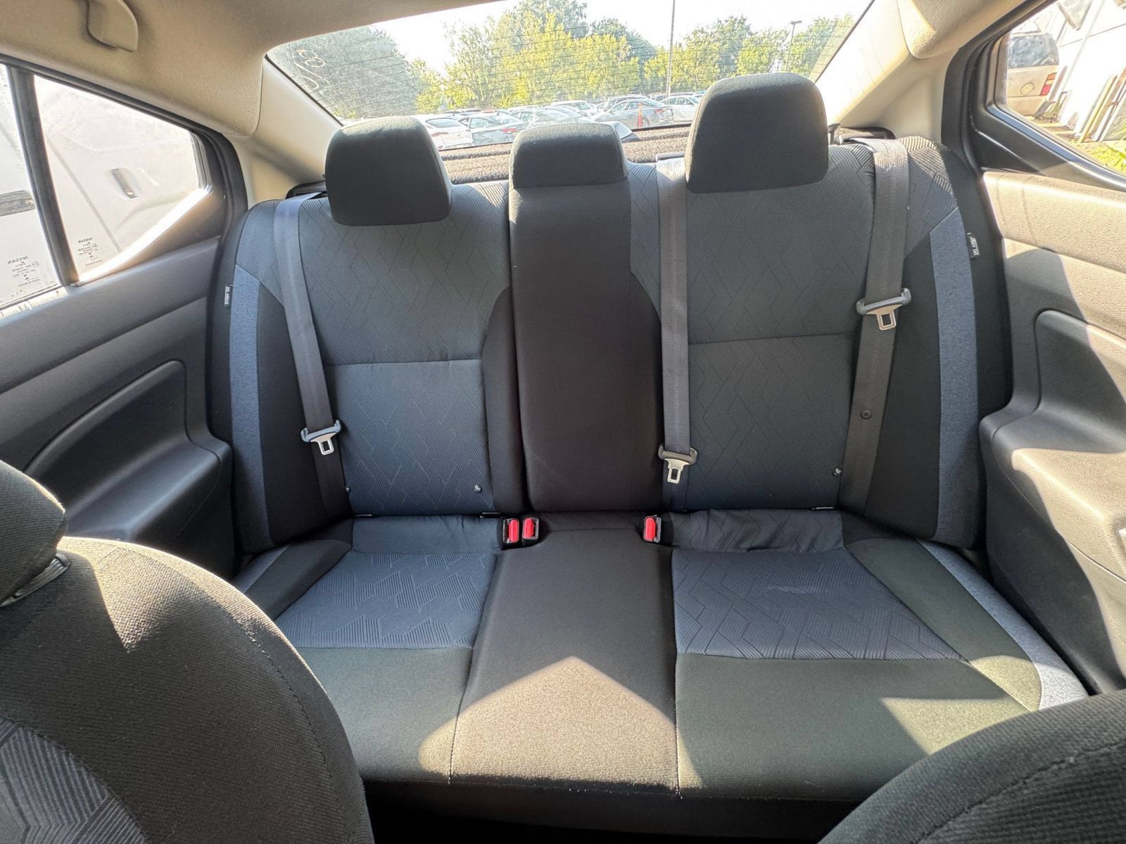 Used 2025 Nissan Versa SV FWD image 35