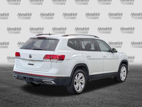 Used 2023 Volkswagen Atlas SE w/ Panoramic Sunroof Package FWD image 9