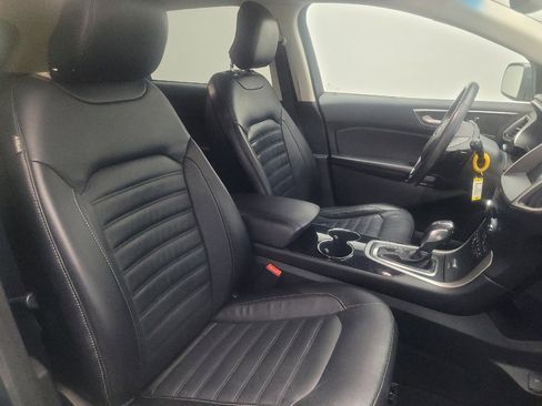 Used 2016 Ford Edge SEL w/ Equipment Group 201A image 21