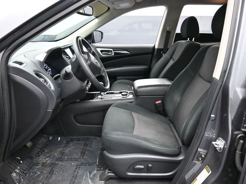 Used 2020 Nissan Pathfinder SV image 33