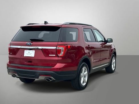 Used 2018 Ford Explorer XLT FWD image 24