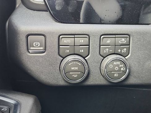 New 2026 Chevrolet Silverado 1500 RST AWD/4WD image 10