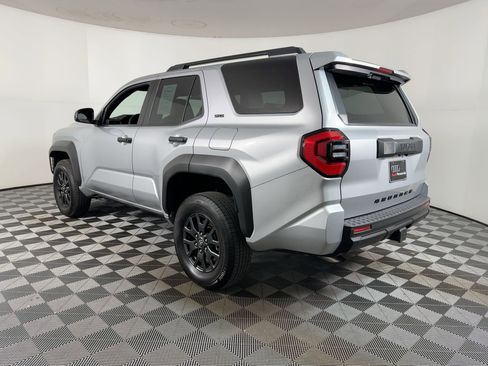 Used 2025 Toyota 4Runner SR5 image 3