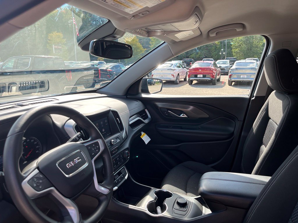 Used 2023 GMC Terrain SLE AWD/4WD image 20