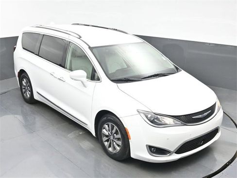 Used 2019 Chrysler Pacifica Touring-L Plus w/ Advanced Safetytec Group image 36
