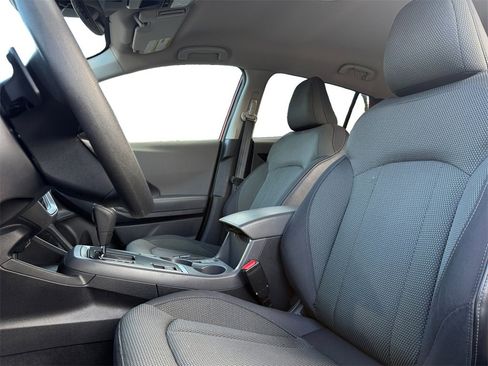 Used 2024 Subaru Crosstrek 2.0i Premium image 9
