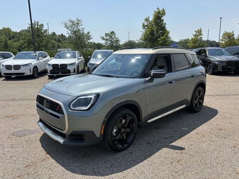 New 2025 MINI Cooper Countryman S image 3