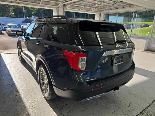 Used 2023 Ford Explorer XLT w/ Equipment Group 202A AWD/4WD image 3