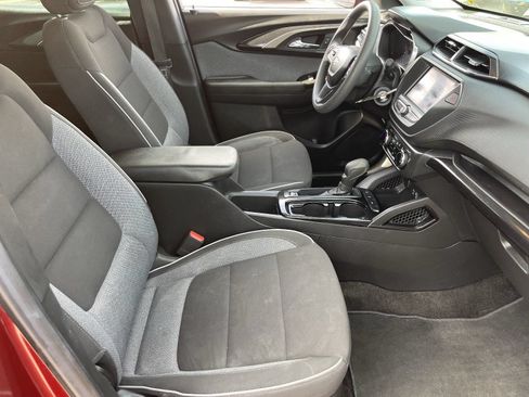 Certified 2023 Chevrolet TrailBlazer LS FWD image 12