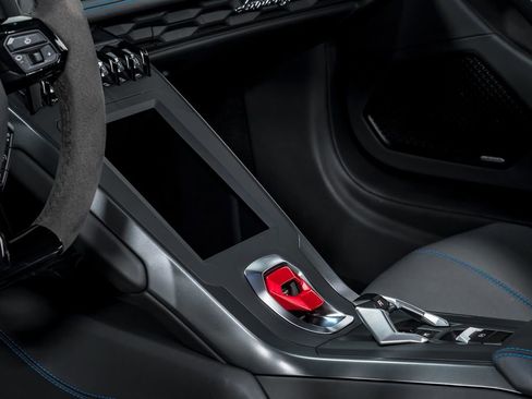 Used 2022 Lamborghini Huracan EVO RWD image 22