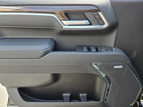 New 2025 GMC Sierra 1500 Elevation w/ Elevation Premium Package image 10