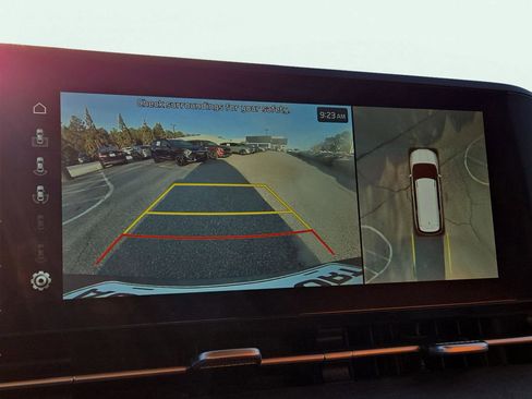 Certified 2024 Kia Carnival SX image 29