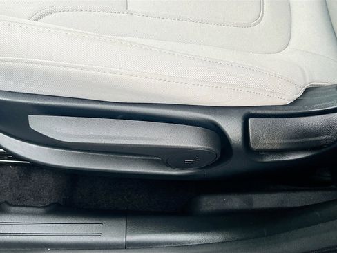 Used 2025 Hyundai Tucson SE image 20