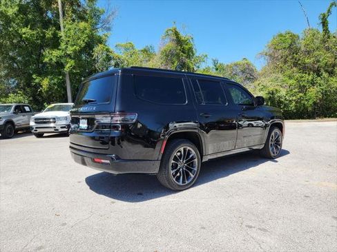 Certified 2025 Jeep Grand Wagoneer Series II Obsidian w/ Quick Order Packagew 28T AWD/4WD image 4