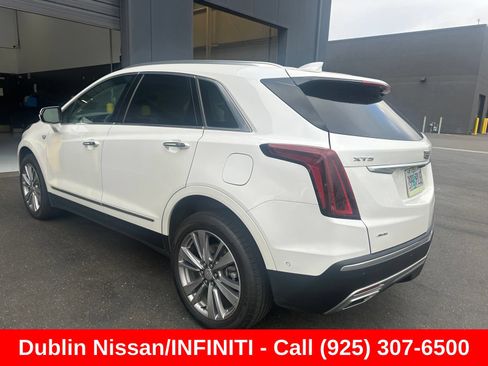 Used 2024 Cadillac XT5 Premium Luxury w/ Technology Package AWD/4WD image 3