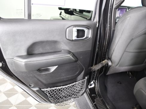 Used 2021 Jeep Wrangler Unlimited Sahara w/ Uconnect 4C Nav & Sound Group AWD/4WD image 45