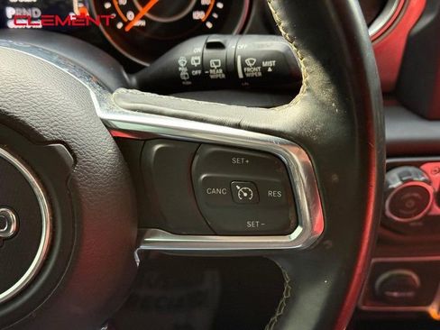 Used 2018 Jeep Wrangler Unlimited Sahara w/ LED Lighting Group image 16