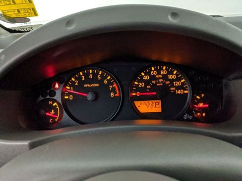 Used 2021 Nissan Frontier SV w/ Midnight Edition Floor Mats image 19