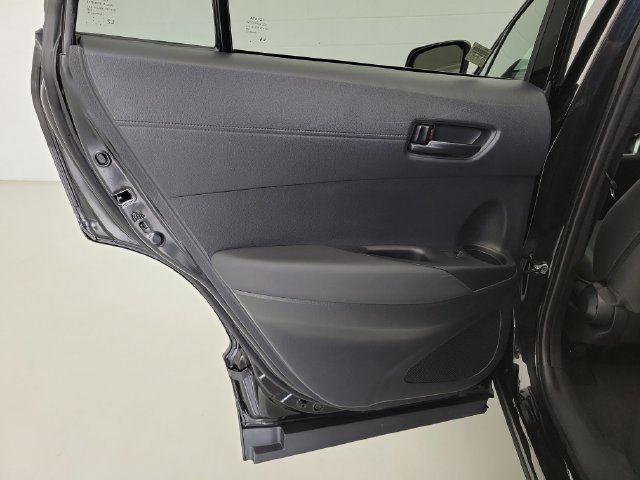Used 2026 Toyota Corolla Cross LE FWD image 14