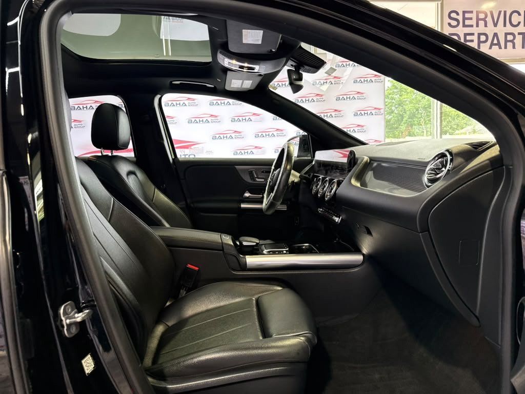 Used 2023 Mercedes-Benz GLA 250 4MATIC w/ Premium Package image 45