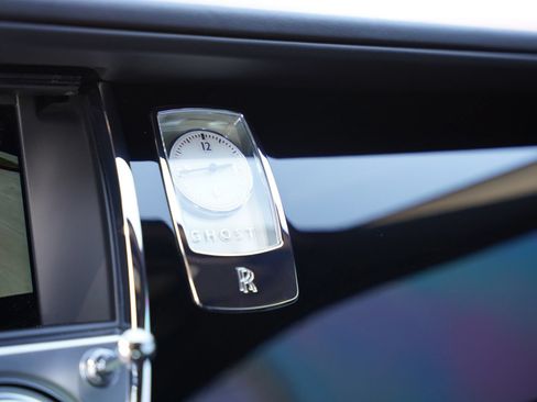Used 2018 Rolls-Royce Ghost RWD image 47