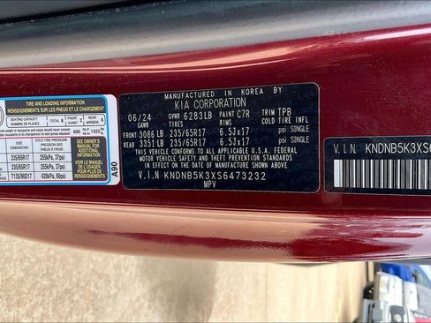 Used 2025 Kia Carnival image 35