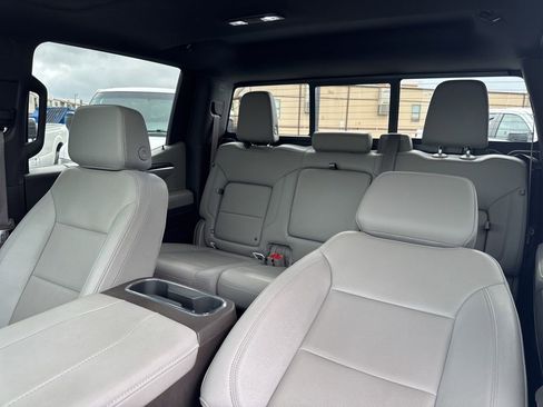 Used 2024 GMC Sierra 1500 SLT AWD/4WD image 28